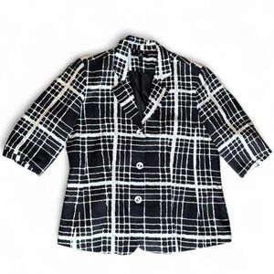 Stylish Black and White Checkered Blazer